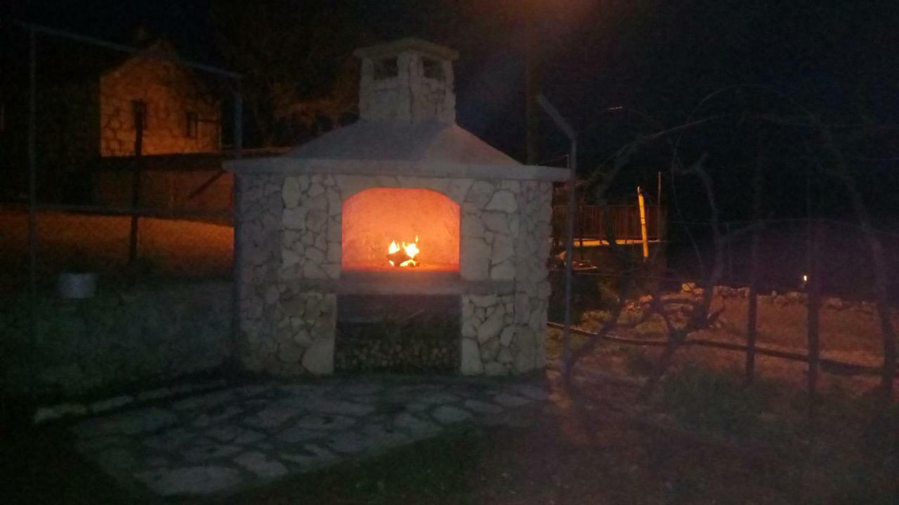 Holiday Home Marija Vrlika المظهر الخارجي الصورة