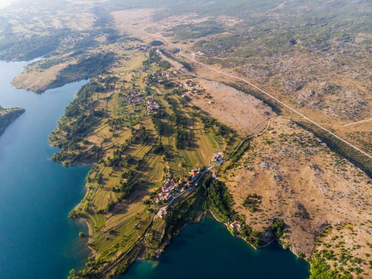 Holiday Home Marija Vrlika المظهر الخارجي الصورة